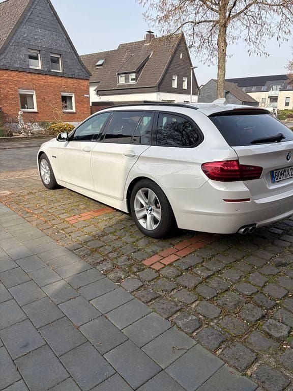 Gebraucht BMW 520 190 PS (139 kW) 2016 Weiß Kombi