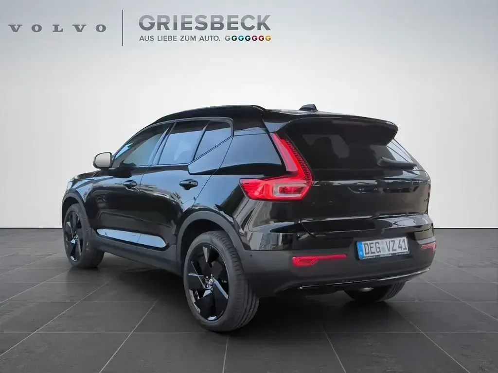 Gebraucht Volvo XC40 Plus 197 PS (144 kW) 2026 Onyx black / metallic SUV