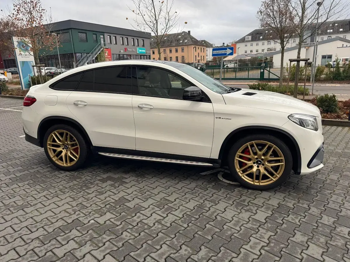Gebraucht Mercedes GLE63 AMG AMG 585 PS (430 kW) 2018 Weiß SUV