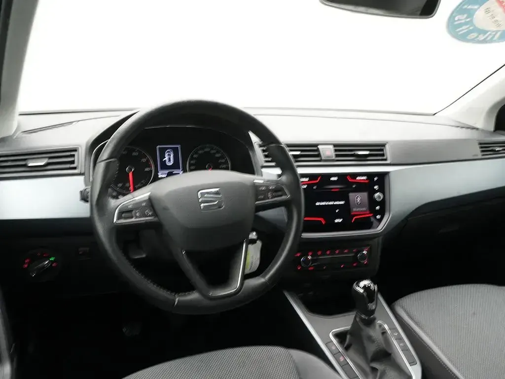 Gebraucht Seat Arona Style 116 PS (85 kW) 2018 Schwarz / midnightblack (metallic) SUV