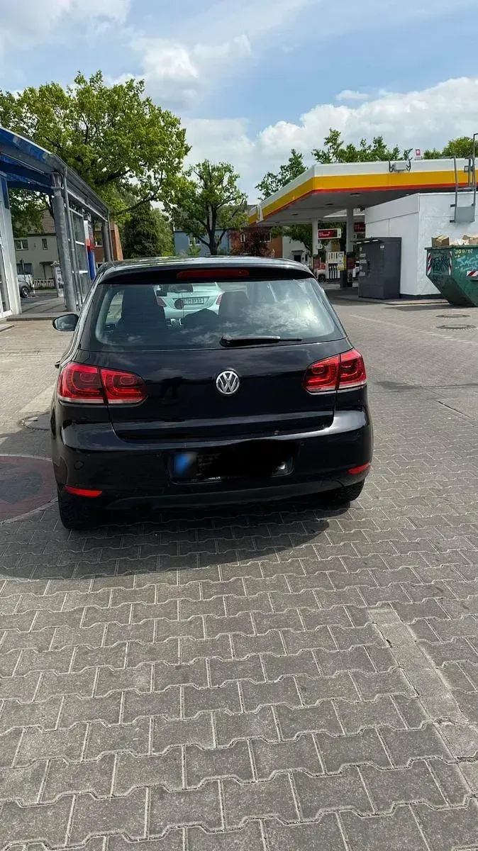 Gebraucht VW Golf VI Comfortline 105 PS (77 kW) 2011 Schwarz Kleinwagen