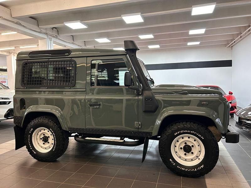 Gebraucht Land Rover Defender 122 PS (89 kW) 2015 Grün SUV