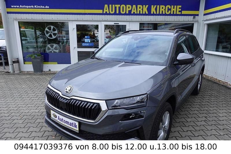Neu Skoda Karoq Selection 150 PS (110 kW) 2025 Grau SUV
