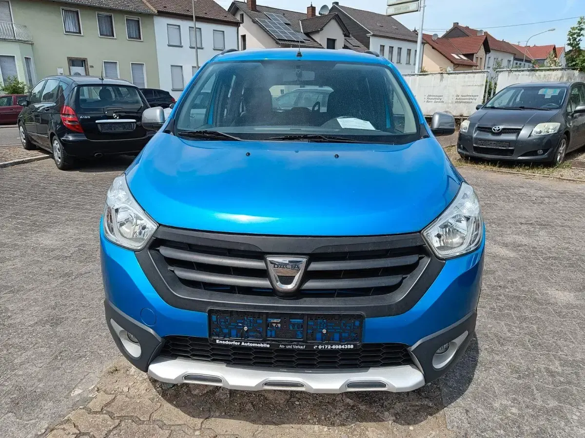Gebraucht Dacia Lodgy Stepway 116 PS (85 kW) 2015 Blau Van / Kleinbus
