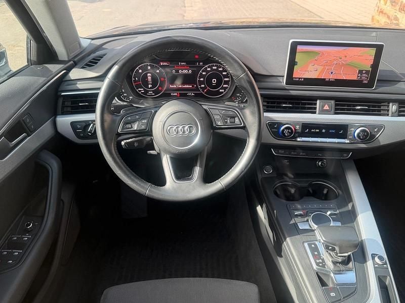 Gebraucht Audi A4 S-Line 231 PS (169 kW) 2019 Grau Kombi