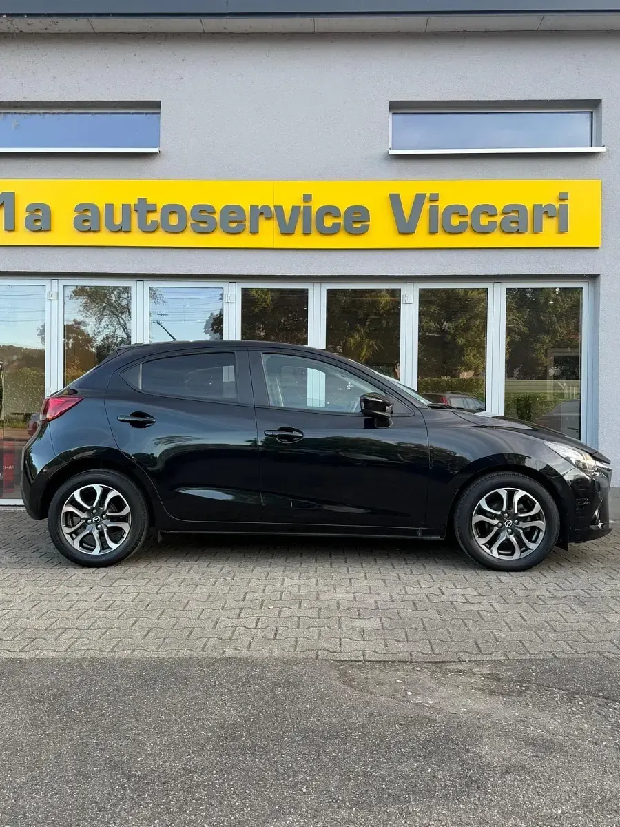Gebraucht Mazda 2 Inclusive 90 PS (66 kW) 2016 Schwarz Kleinwagen
