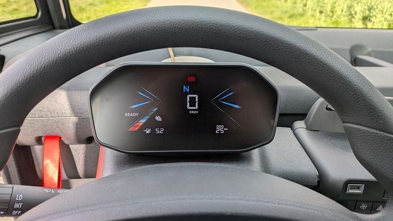 Neu Citroën AMI 2026 Grau