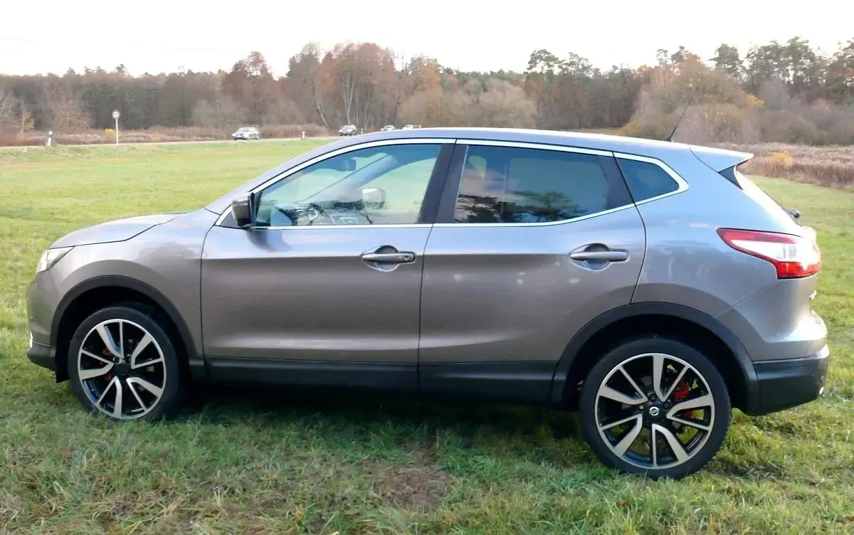 Gebraucht Nissan Qashqai 131 PS (96 kW) 2017 Grau SUV