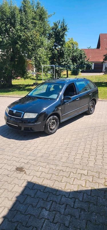 Schwarz Gebraucht 2006 Skoda Fabia Kombi | 1.500 € (Fairer Preis) - Bild 1/4