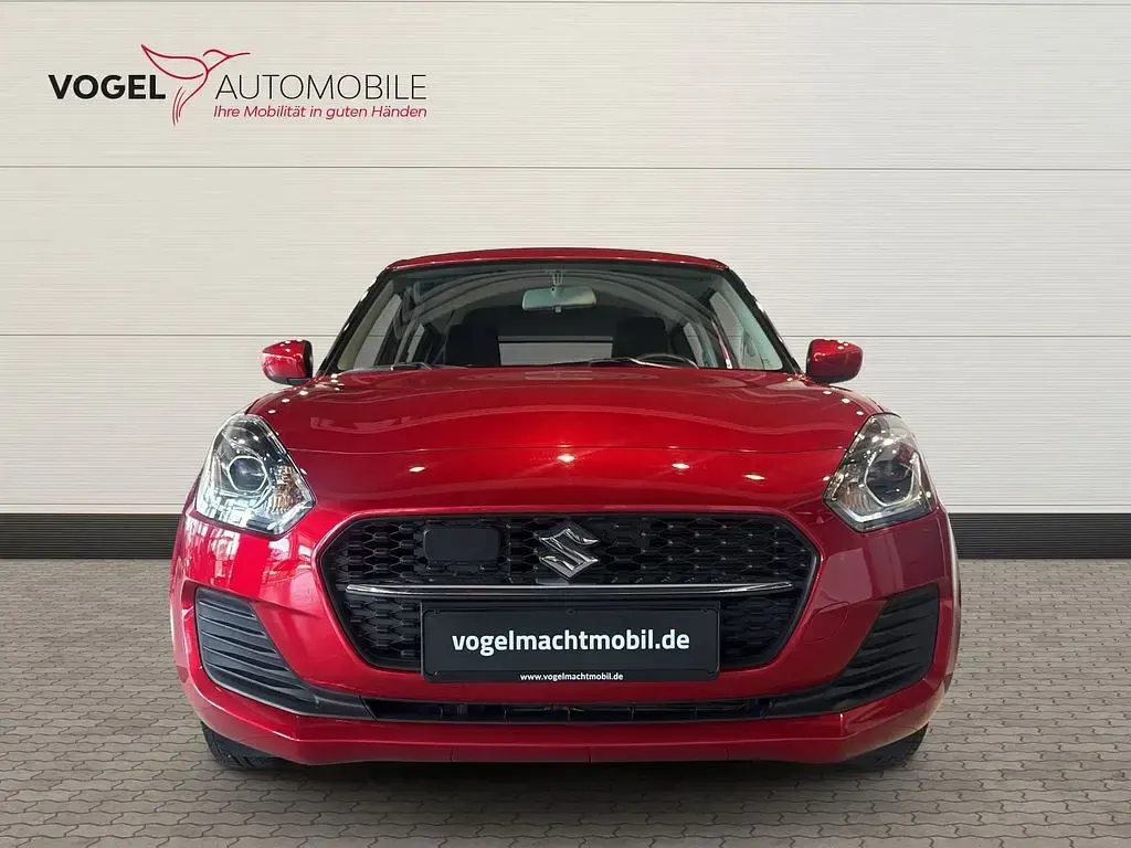 Gebraucht Suzuki Swift Comfort 83 PS (61 kW) 2022 Rot Kleinwagen