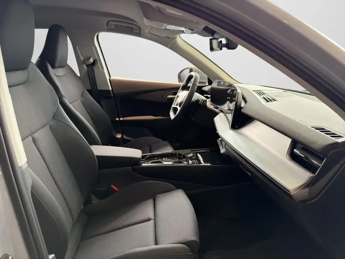 Neu Audi Q3 Ambiente 272 PS (200 kW) 2026 Pfeilgrau perleffekt (metallic) SUV