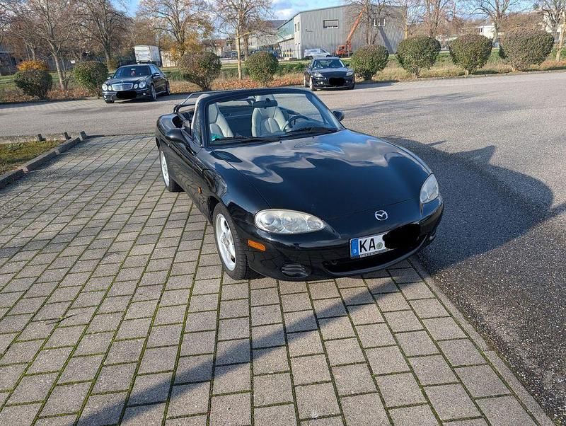 Schwarz Gebraucht 2003 Mazda MX5 Edition Cabrio | 6.900 € (Fairer Preis) - Bild 1/4