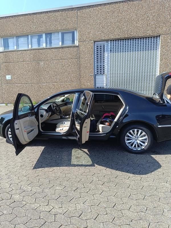 Usado VW Phaeton 240 HP (176 kW) 2013 Preto Sedan