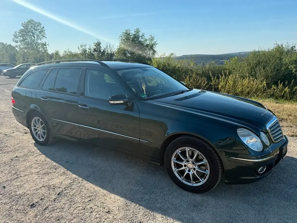 Gebraucht Mercedes E350 279 PS (205 kW) 2007 Grün Kombi