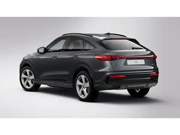 Second-hand Audi Q5 Ambiente 204 CP (150 kW) 2025 Gri SUV