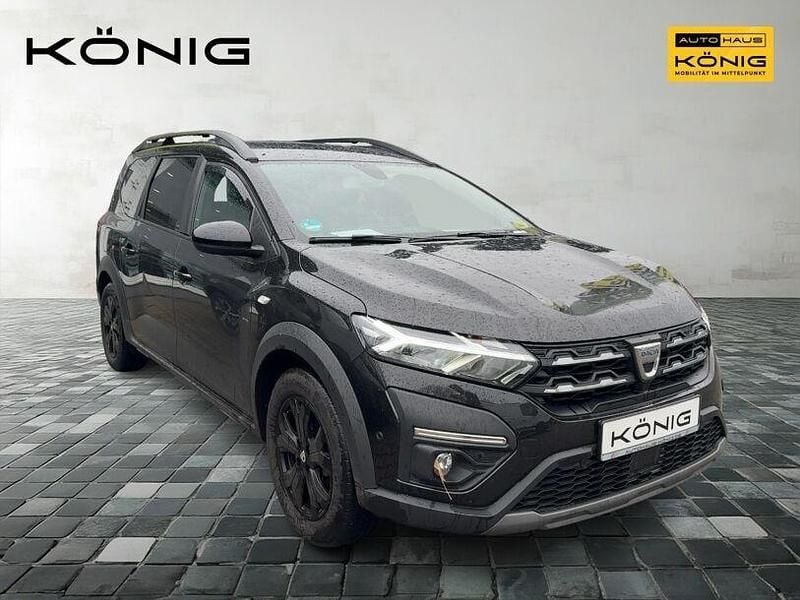 Schwarz Gebraucht 2022 Dacia Jogger Extreme Van / Kleinbus | 17.999 € (Fairer Preis) - Bild 1/4