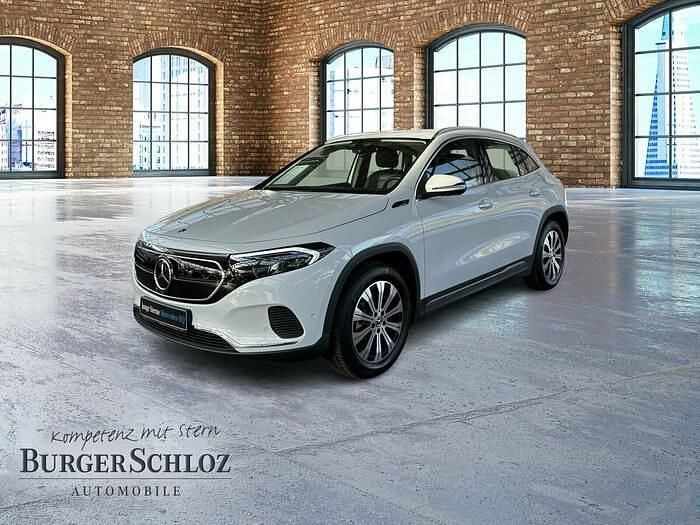 Gebraucht Mercedes EQA300 167 kW (228 PS) 2022 Digitalweiß SUV