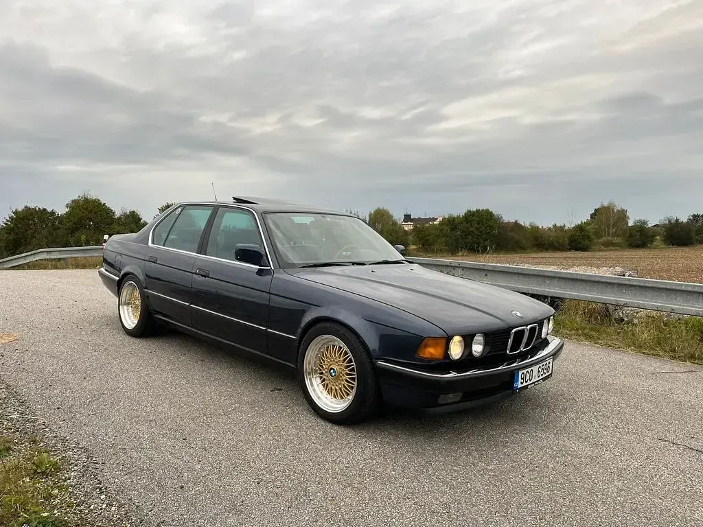 Gebraucht BMW 735 Performance 211 PS (155 kW) 1987 Blau Limousine