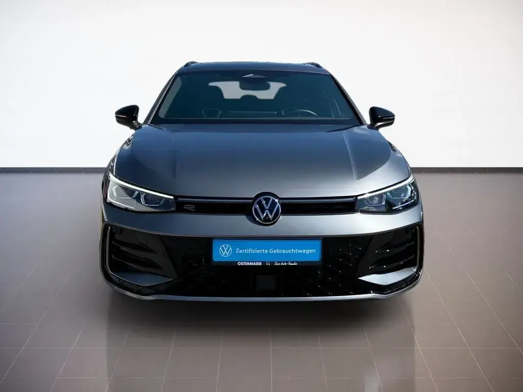 Używany VW Passat Style 177 KM (130 kW) 2025 Szary Kombi