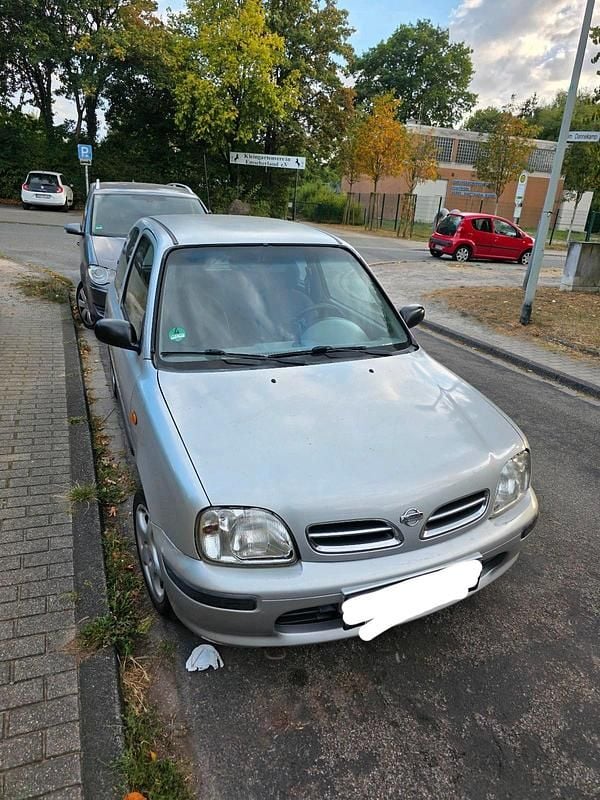 Silber Gebraucht 1999 Nissan Micra Kleinwagen | 1.500 € - Bild 1/4