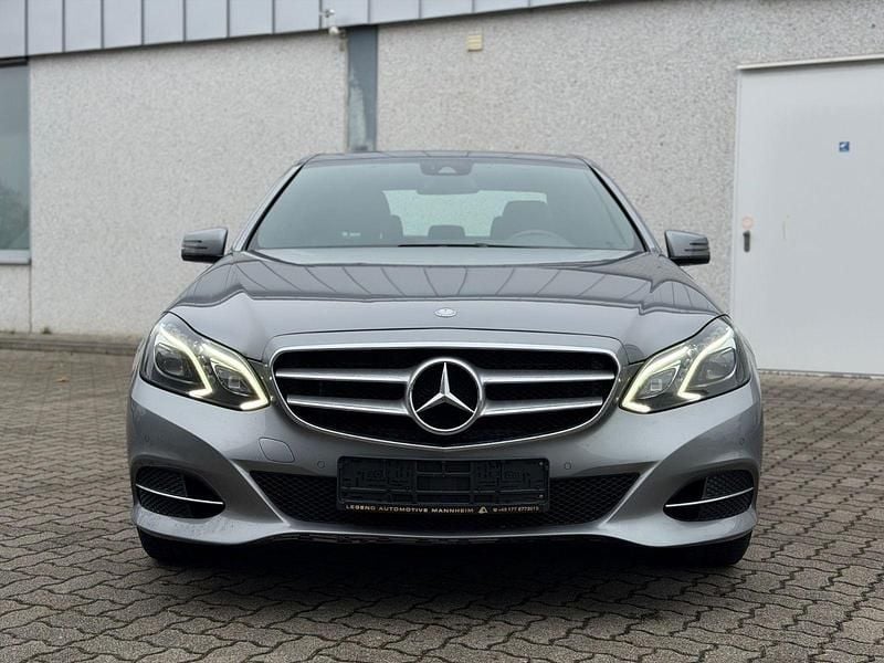 Gebraucht Mercedes E220 170 PS (125 kW) 2014 Silber Limousine