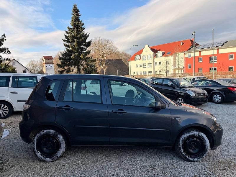 Gebraucht Mazda 2 Active 80 PS (58 kW) 2007 Grau Kleinwagen