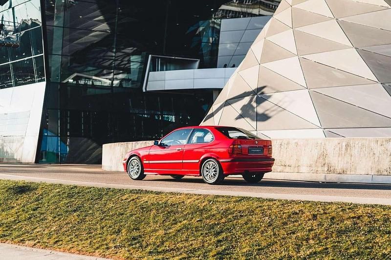 Gebraucht BMW 323 170 PS (125 kW) 1999 Rot Coupé
