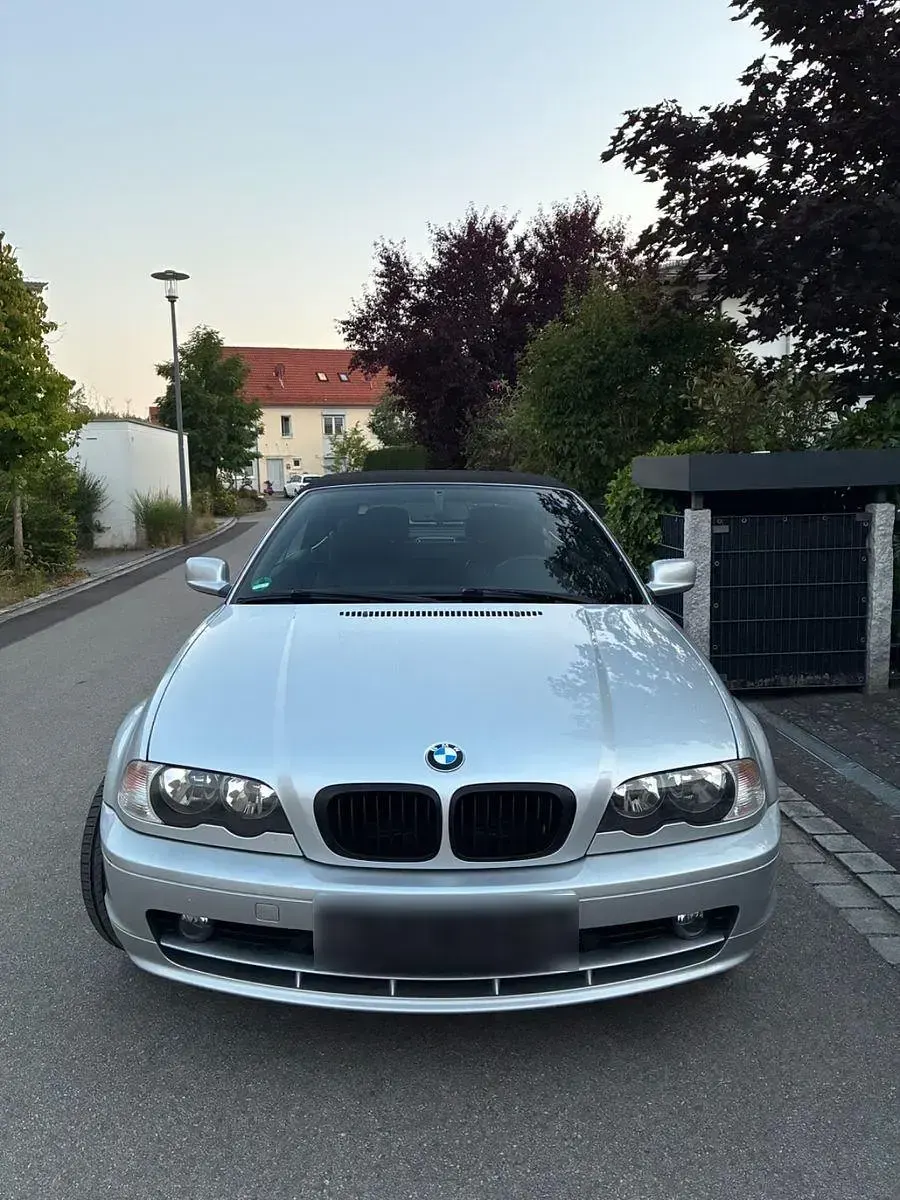 Gebraucht BMW 320 Cabriolet 170 PS (125 kW) 2001 Silber Cabrio