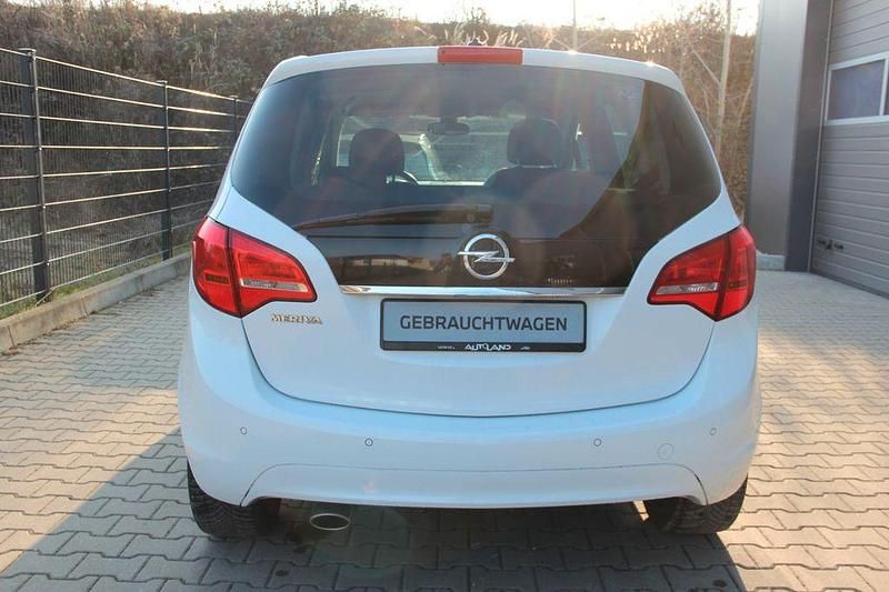 Gebraucht Opel Meriva Color Edition 140 PS (102 kW) 2012 Weiß Van / Kleinbus