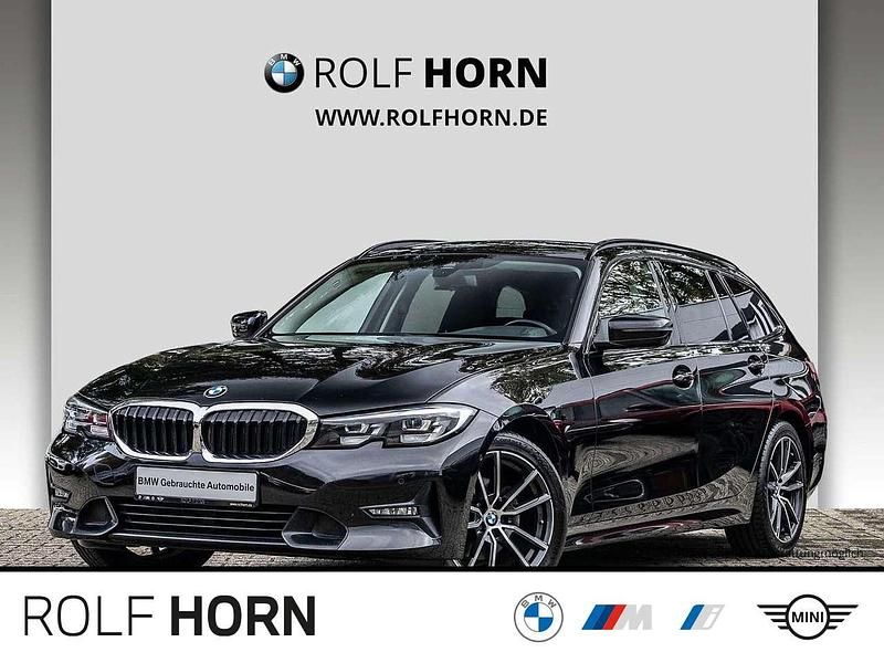 Saphirschwarz metallic Gebraucht 2021 BMW 320 Sport Line Kombi | 25.450 € (Fairer Preis) - Bild 1/4