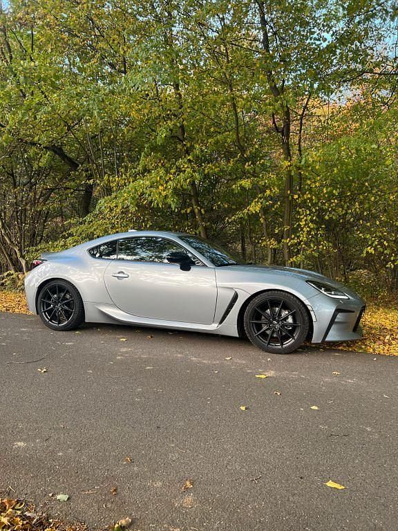 Gebraucht Toyota GR86 234 PS (172 kW) 2024 Silber Coupé