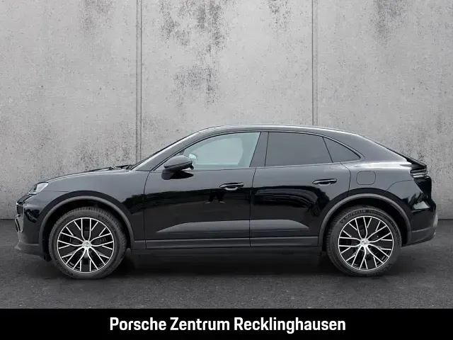 Gebraucht Porsche Macan 330 kW (449 PS) 2024 Schwarz SUV