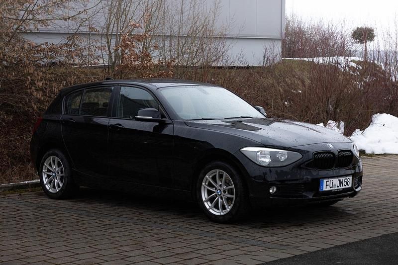 Gebraucht BMW 116 136 PS (100 kW) 2013 Schwarz Kleinwagen