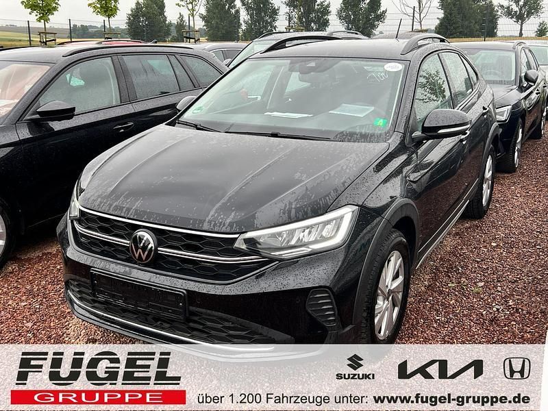 Deep black perleffekt Gebraucht 2024 VW Taigo Life SUV | 17.999 € (Guter Preis) - Bild 1/4