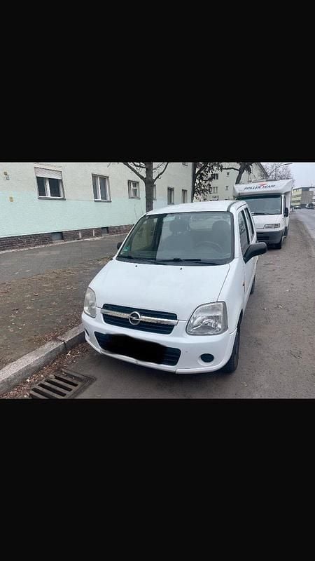 Weiß Gebraucht 2006 Opel Agila Limousine | 1.000 € (Guter Preis) - Bild 1/4