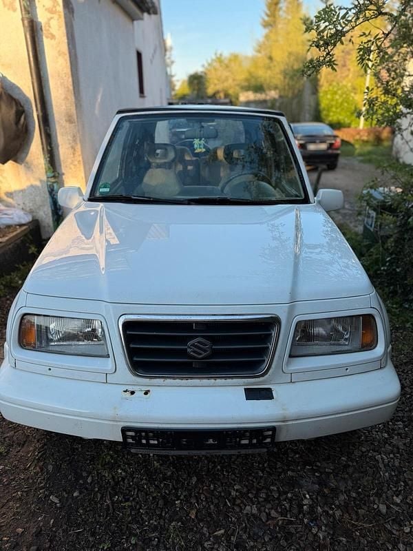 Gebraucht Suzuki Vitara 132 PS (97 kW) 1998 Weiß Cabrio