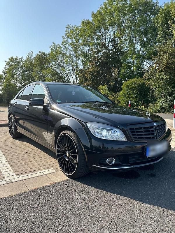 Schwarz Gebraucht 2008 Mercedes C180 AMG Limousine | 6.300 € - Bild 1/4