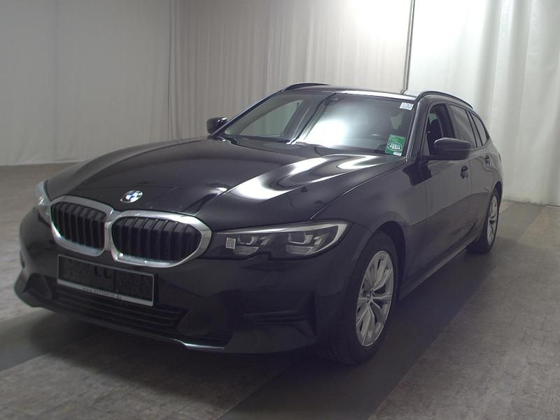Gebraucht BMW 318 Advantage 150 PS (110 kW) 2022 Schwarz Kombi