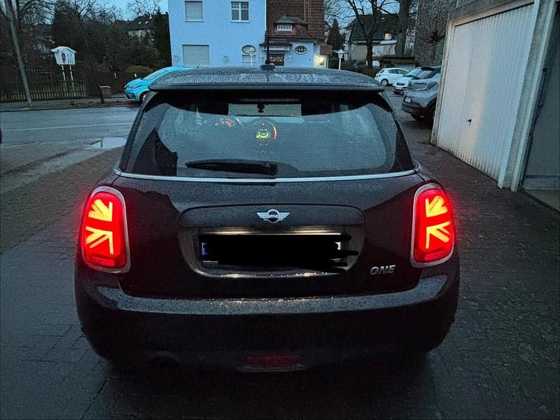 Gebraucht Mini ONE 75 PS (55 kW) 2017 Schwarz Kleinwagen