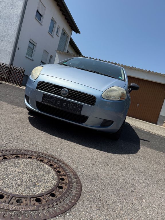 Blau Gebraucht 2006 Fiat Punto Emotion Kleinwagen | 1.200 € (Guter Preis) - Bild 1/4