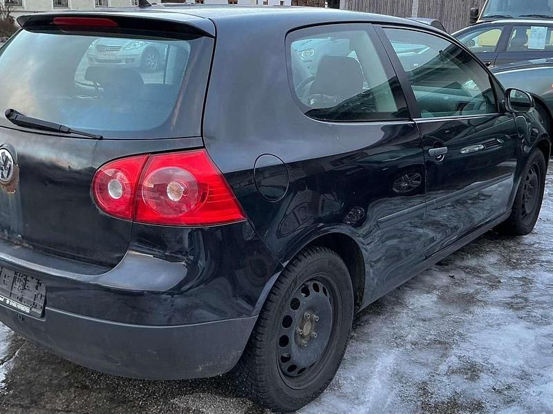 Gebraucht VW Golf V Trendline 80 PS (58 kW) 2007 Schwarz Kleinwagen