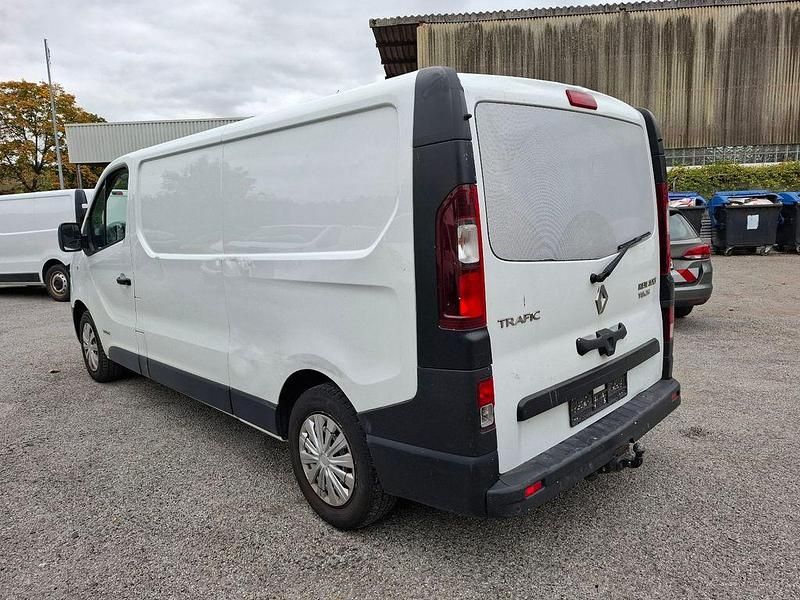 Gebraucht Renault Trafic 125 PS (91 kW) 2016 Weiß Van / Kleinbus