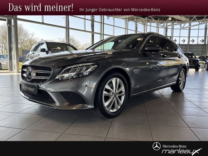 Selenitgrau (metallic) Gebraucht 2019 Mercedes C180 Kombi | 22.640 € (Fairer Preis) - Bild 1/4