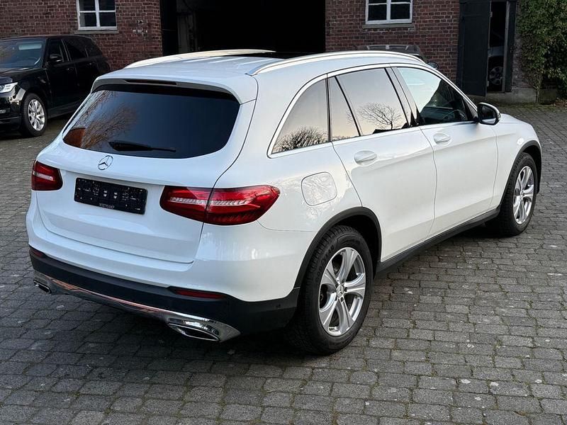 Gebraucht Mercedes GLC220 170 PS (125 kW) 2016 Weiß SUV