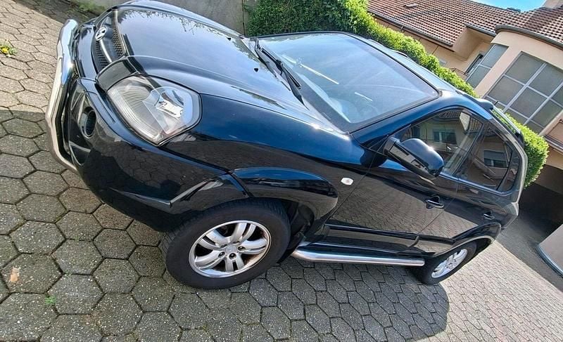 Second-hand Hyundai Tucson Style 140 CP (102 kW) 2008 Negru SUV