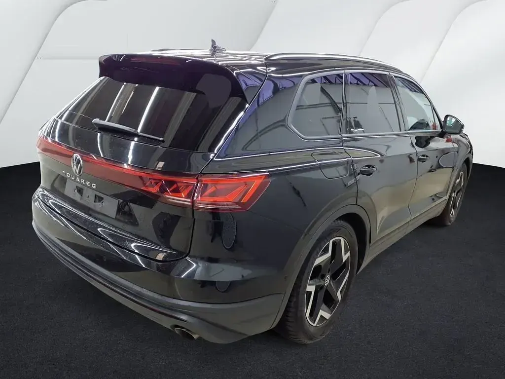 Gebraucht VW Touareg 231 PS (169 kW) 2025 Grenadillschwarz metallic SUV