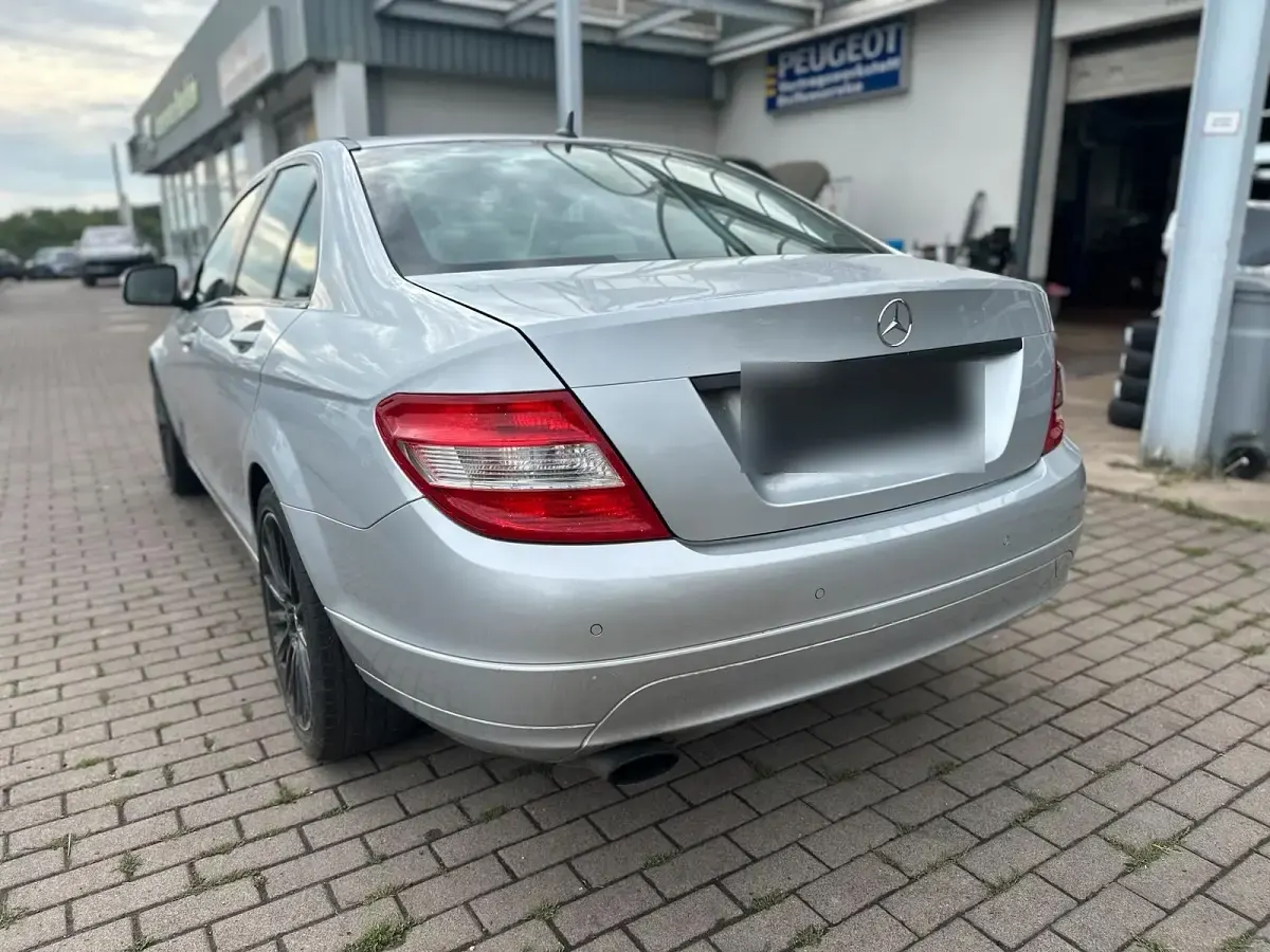 Gebraucht Mercedes C220 170 PS (125 kW) 2007 Silber Limousine