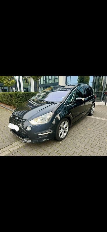 Schwarz Gebraucht 2012 Ford S-MAX Titanium S Van / Kleinbus | 8.900 € (Fairer Preis) - Bild 1/4