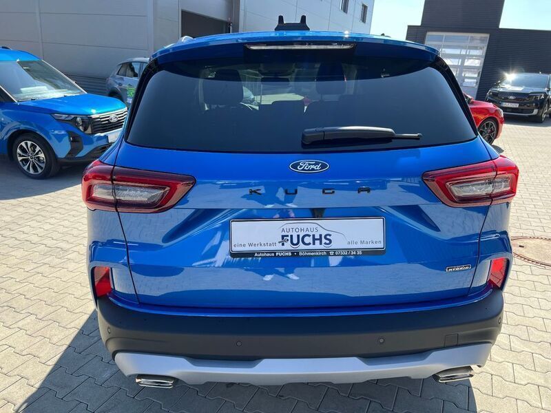 Neu Ford Kuga Active 152 PS (111 kW) 2025 Blau SUV