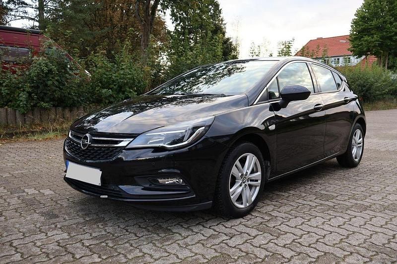 Schwarz Gebraucht 2019 Opel Astra Dynamic Limousine | 14.490 € (Fairer Preis) - Bild 1/4